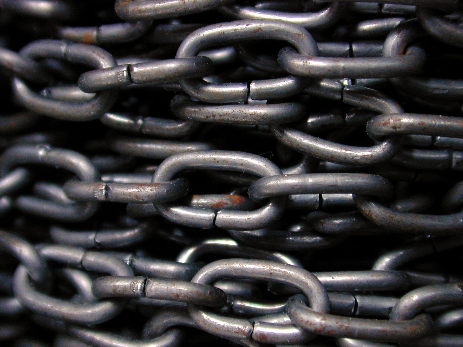 b1chains001.jpg