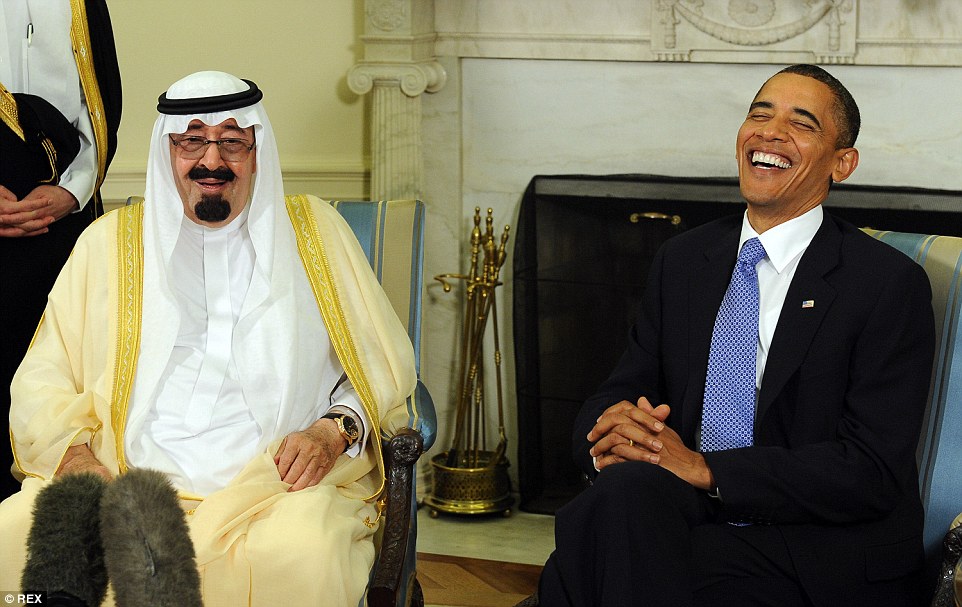 24F5991B00000578-2922592-The_late_Saudi_king_pictured_here_with_President_Obama_in_2010_h-a-72_1422026323573.jpg