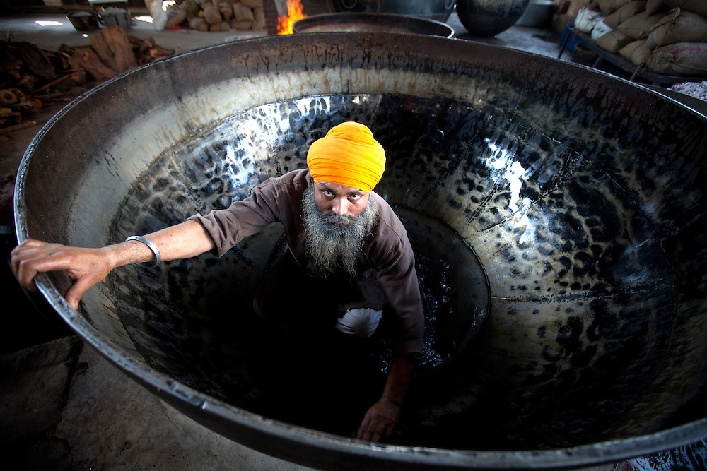 Sikh-Kitchen-India-1.jpg