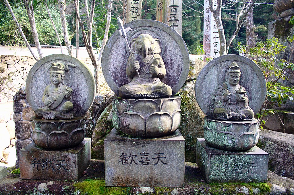 1024px-Ganesha_Japan.jpg