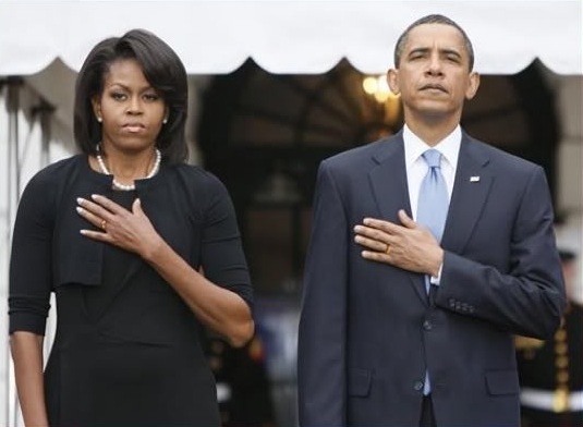 obama+left+hand+salute.jpg
