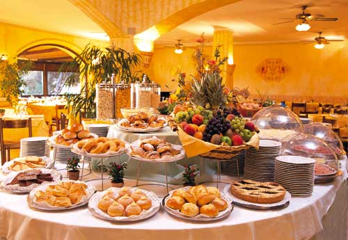 Buffet-Breakfast-1.jpg