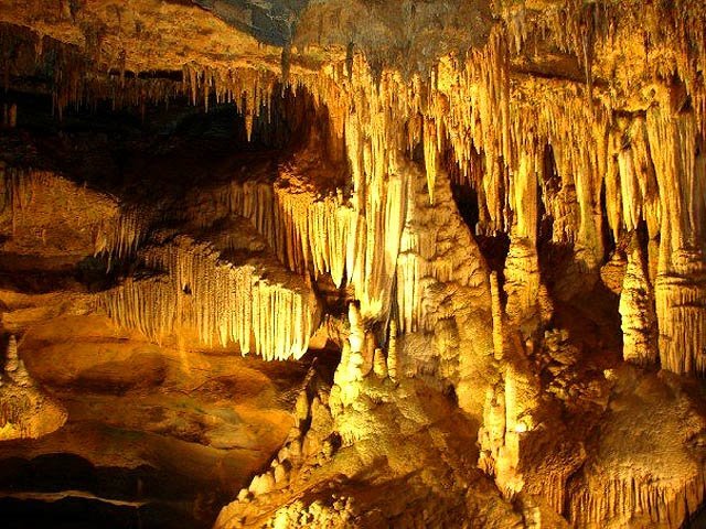 caves-stalactites-and-stalagmites1.jpg