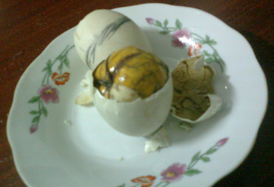 balot-penoy-half-shelled%20balot-duck%20embryo-food-Philippines.PNG