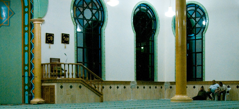 mosque_f_julian.jpg