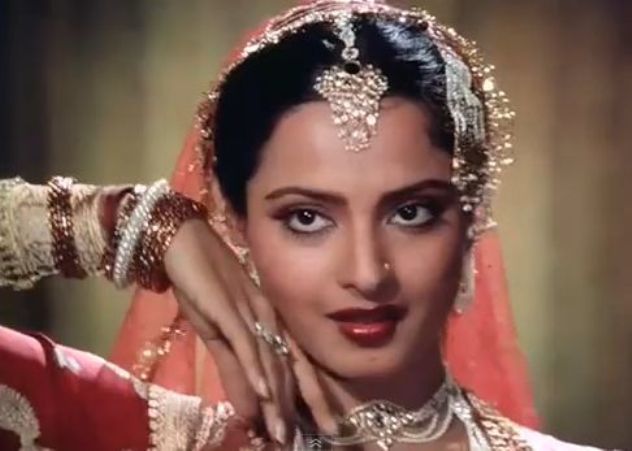 Rekha-s-eyes.JPG