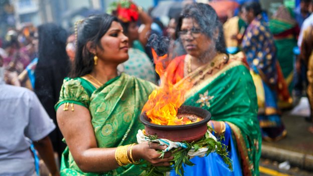 _62730900_hindu_chariot_festival_london_5310.jpg