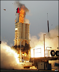 _40007440_israelmissile203body.jpg