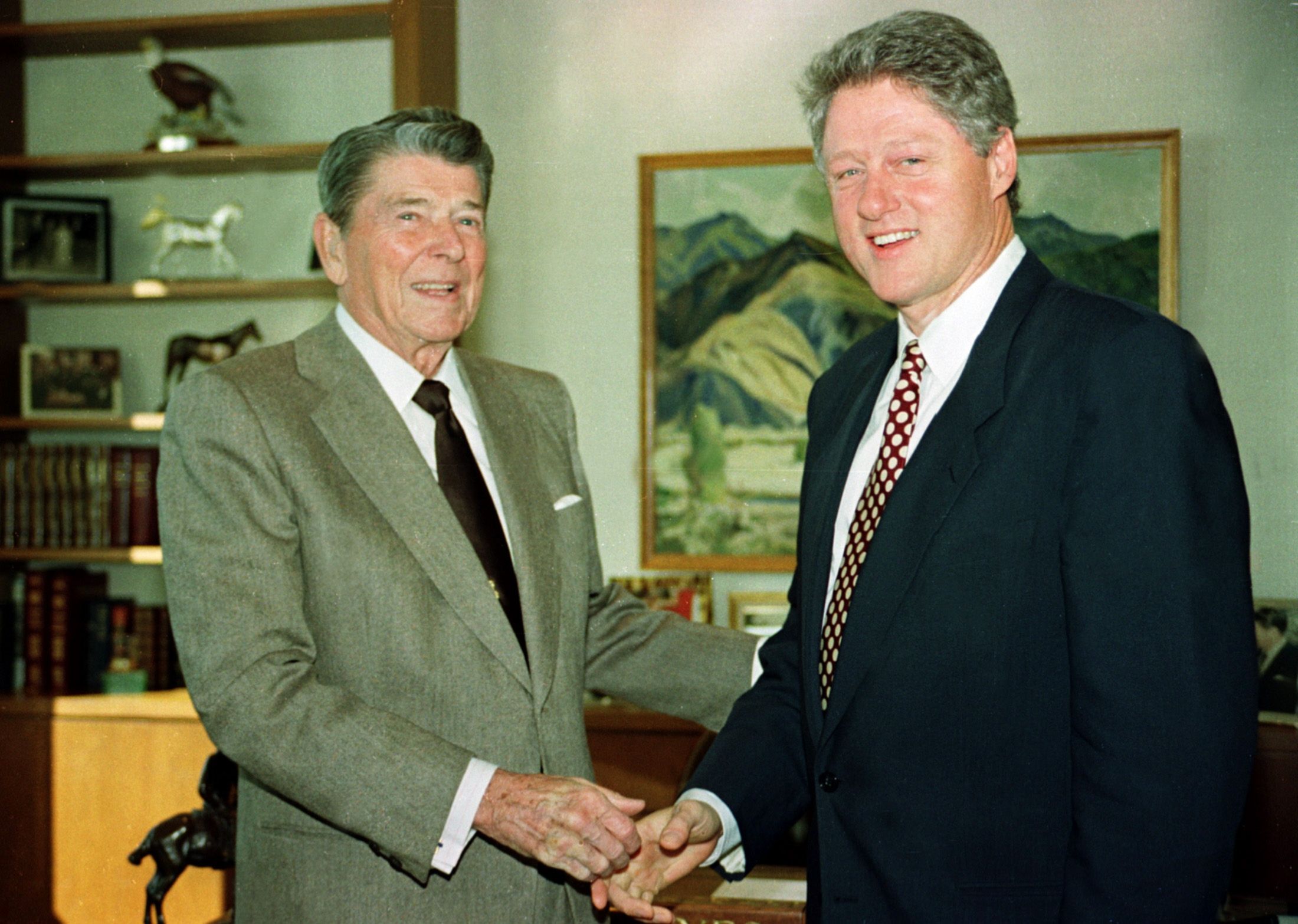 1009bill-clinton-ronald-reagan.jpg