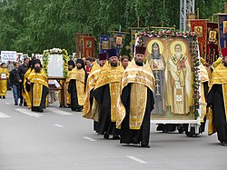 250px-Cross_Procession_in_Novosibirsk_04.jpg