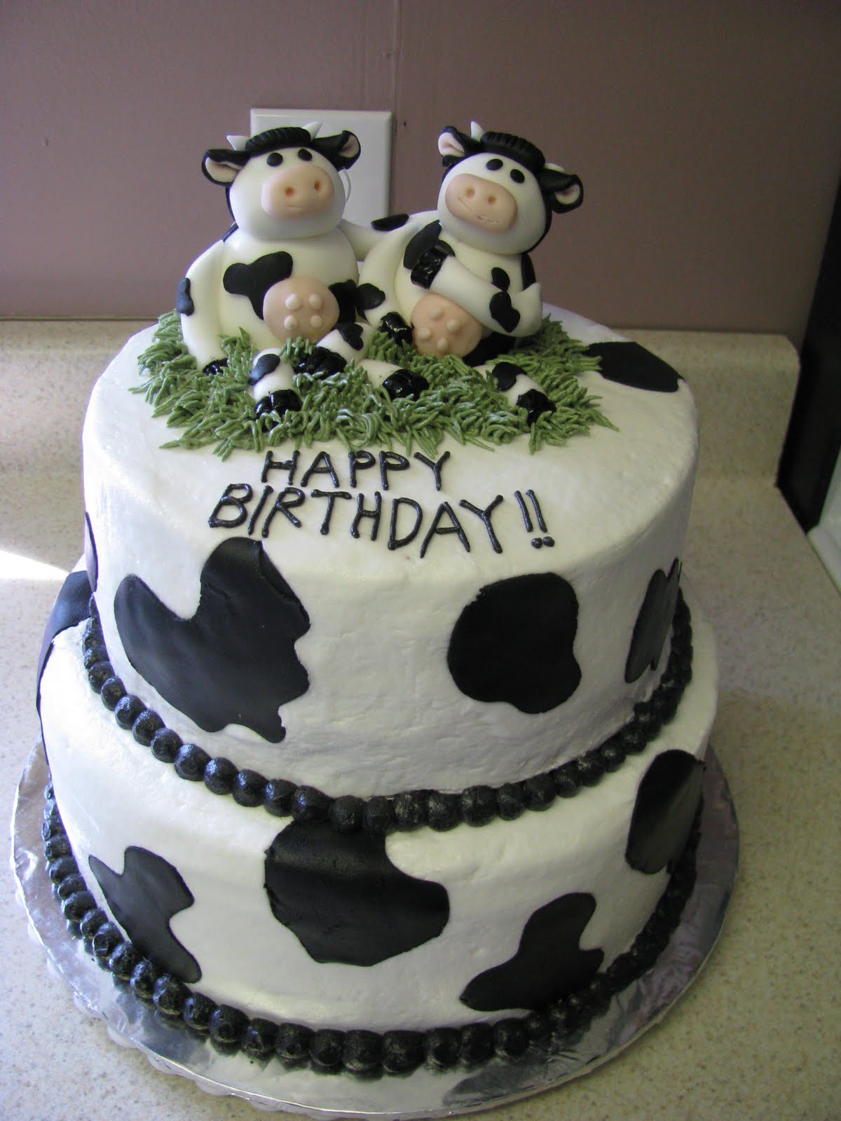 Cow-Cake-Images.jpg