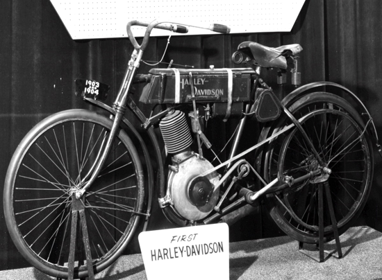 FirstVersions_Harley-Davidson1903-1904-A.png