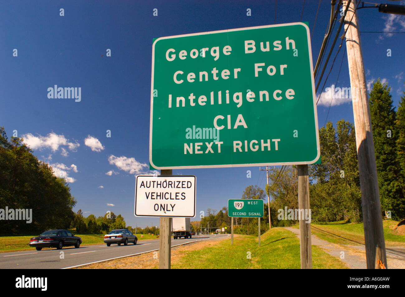 mclean-virginia-usa-road-sign-for-cia-george-bush-center-for-intelligence-A6G0AW.jpg