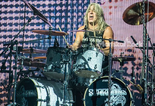 mikkey-dee-scorpions.jpg