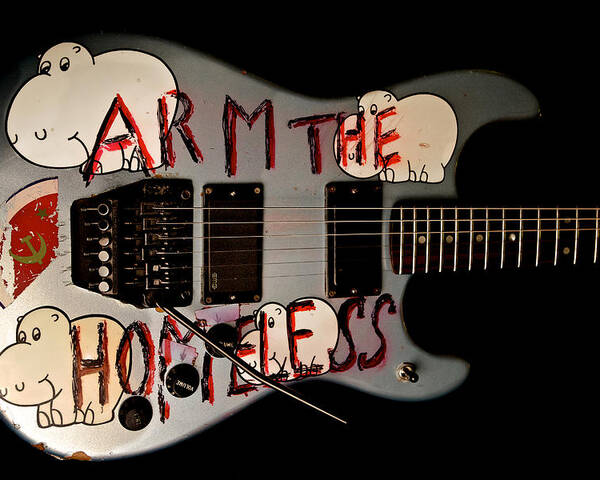 tom-morello-custom-performance-signature-guitar-arm-the-homeless-lisa-johnson.jpg