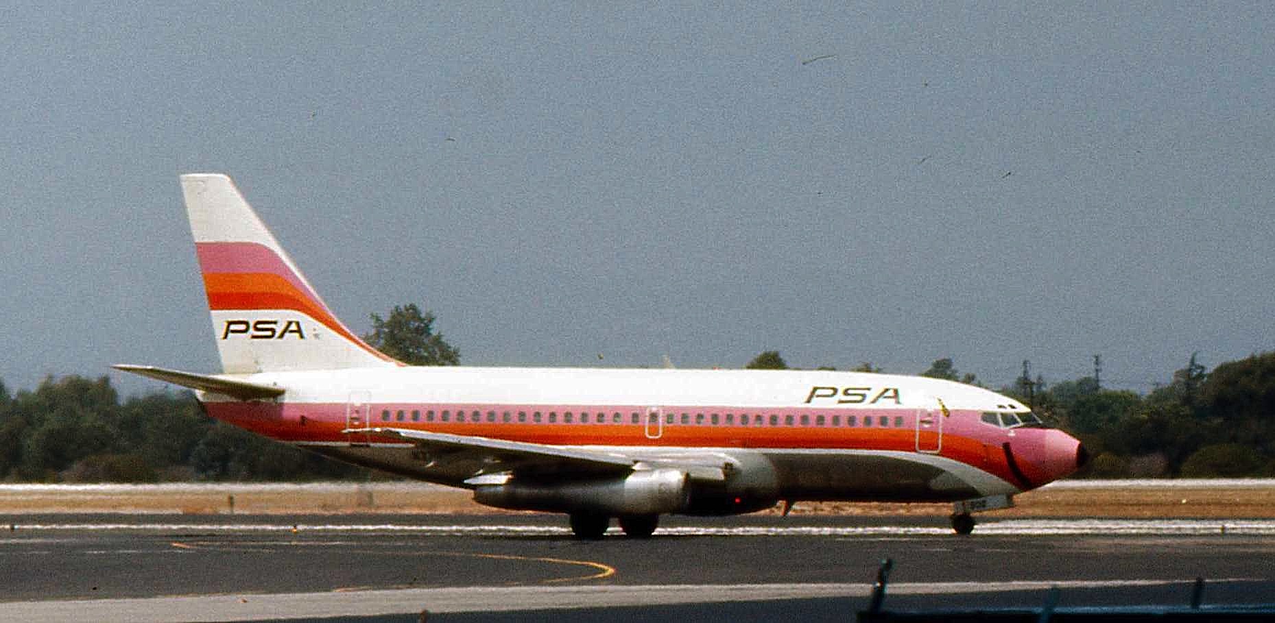 Pacific_Southwest_Airlines_B-737_N379PS.jpg
