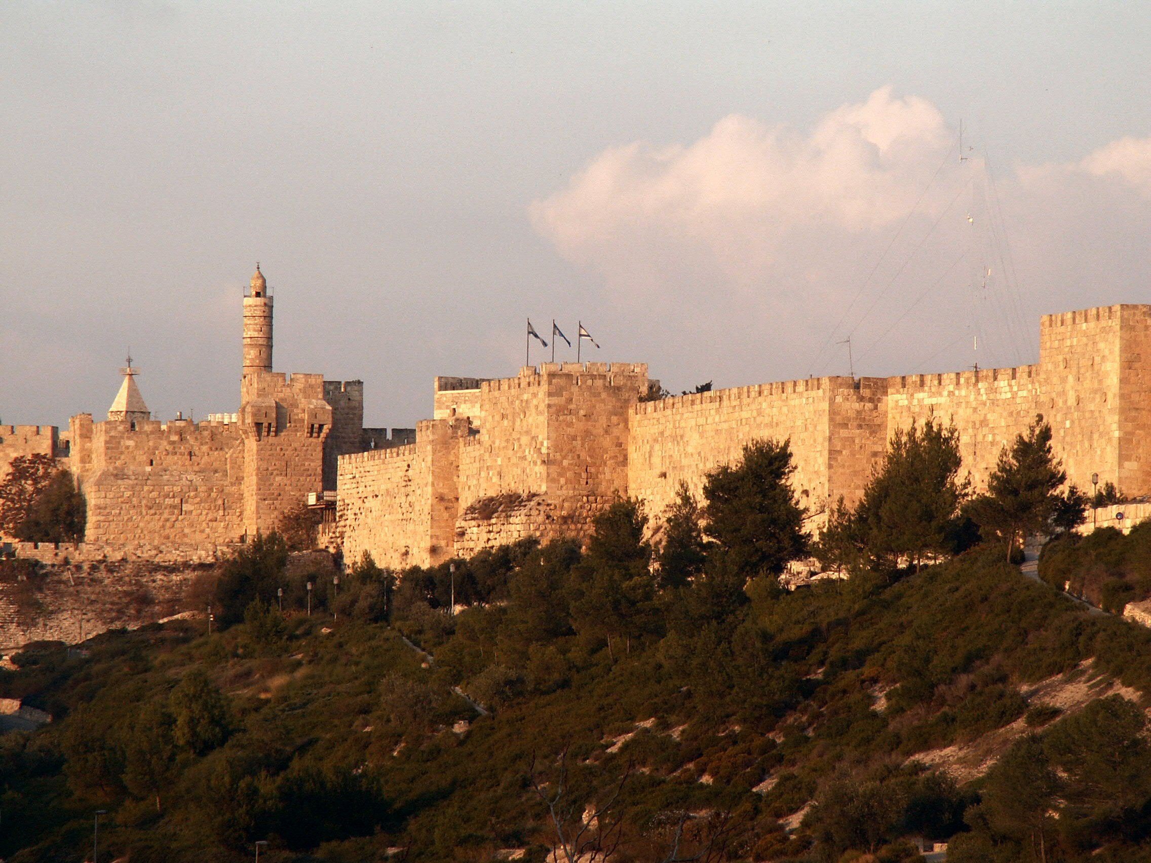 Jerusalem%2C_city_wall.jpg