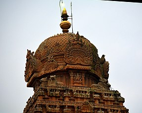 287px-Top_of_Brihadisvara_Temple%2C_Thanjavur.jpg