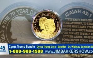 false-teacher-televangelist-jim-bakker-selling-45-dollar-trump-coin-king-cyrus-298x186.jpg